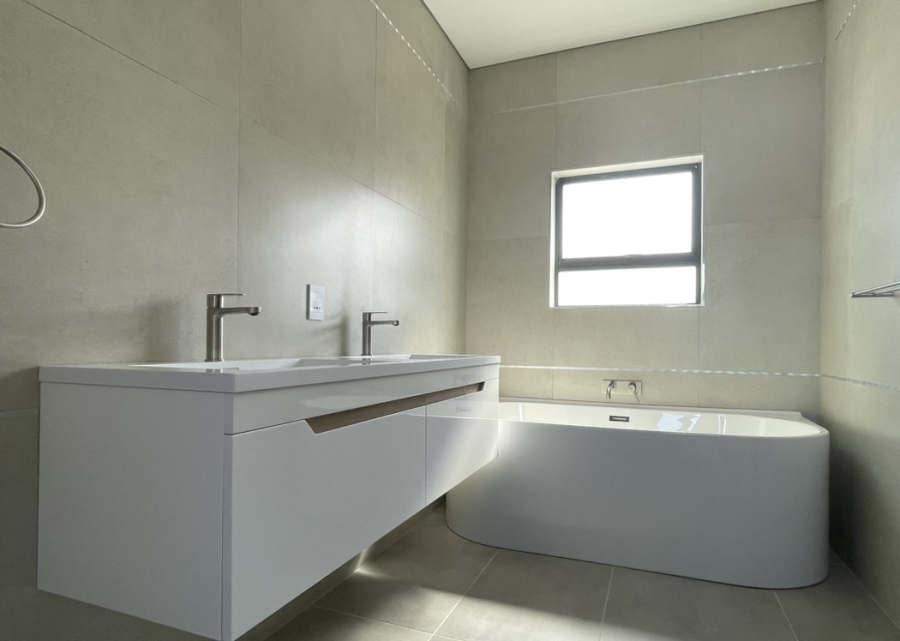 3 Bedroom Property for Sale in Laguna Western Cape